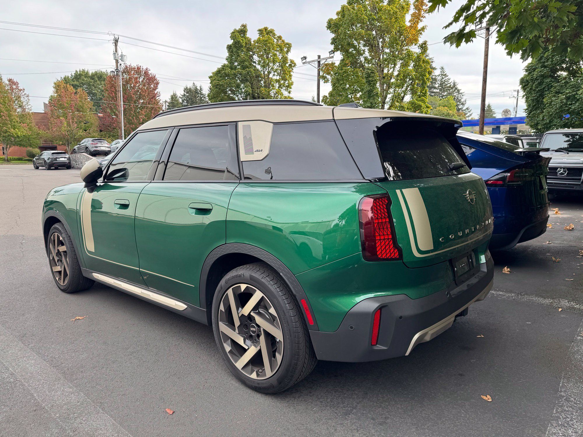 Used 2026 MINI Cooper Countryman S w/ Comfort Package Max AWD/4WD image 2