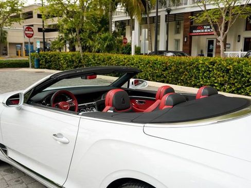 Used 2024 Bentley Continental GT V8 image 51