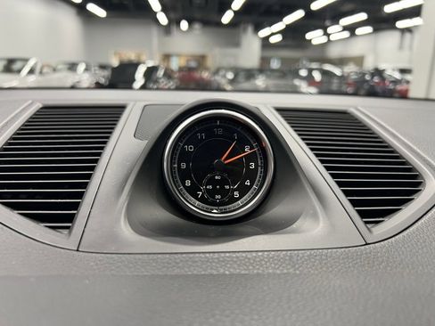 Used 2015 Porsche Macan S image 38