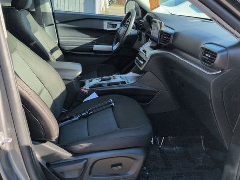 Used 2023 Ford Explorer XLT w/ Class IV Trailer Tow Package image 28