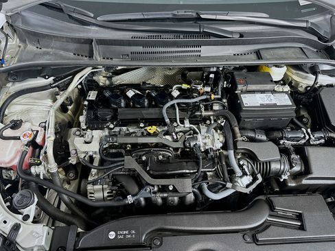 Used 2025 Toyota Corolla LE image 33