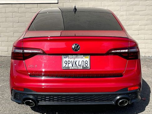 Certified 2024 Volkswagen Jetta GLI Autobahn w/ GLI Black Package image 3