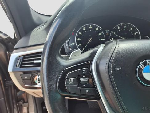 Used 2018 BMW 530i RWD image 14