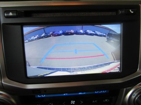 Used 2016 Toyota 4Runner Limited image 18