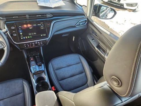 Used 2023 Chevrolet Bolt LT w/ Infotainment Package image 15