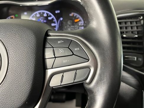 Used 2019 Jeep Grand Cherokee Altitude AWD/4WD image 22