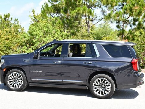 Used 2023 GMC Yukon Denali Ultimate AWD/4WD image 4