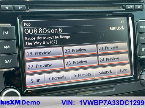 Used 2013 Volkswagen Passat 2.5 SE image 26