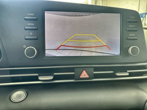Used 2023 Hyundai Elantra SEL FWD image 22