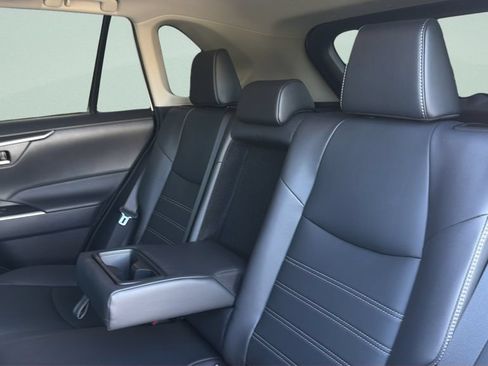 Used 2025 Toyota RAV4 XLE Premium AWD/4WD image 32