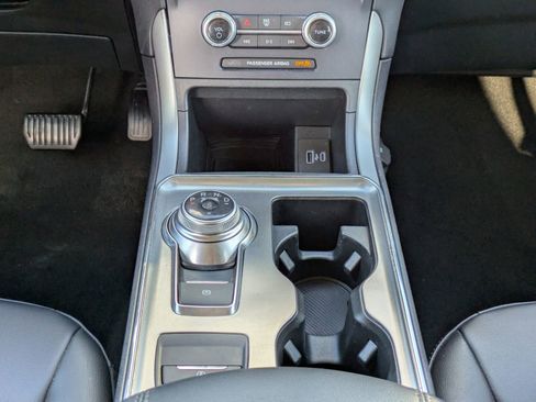 Certified 2022 Ford Edge SEL w/ Convenience Package image 19