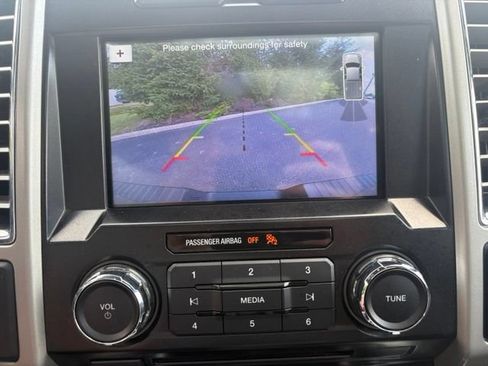 Used 2016 Ford F150 Lariat w/ Equipment Group 501A Mid AWD/4WD image 32