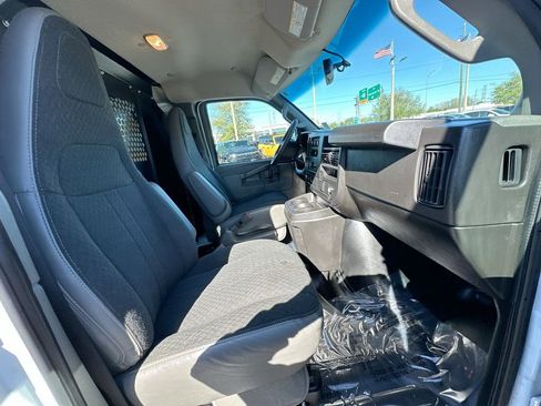 Used 2024 Chevrolet Express 2500 w/ Driver Convenience Package RWD image 24