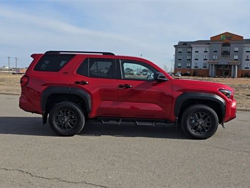 Used 2025 Toyota 4Runner SR5 image 5