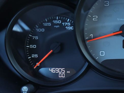 Used 2017 Porsche 718 Boxster S image 19