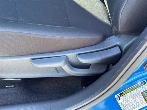 Certified 2025 Nissan Kicks Play S image 25