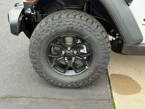 New 2026 Jeep Wrangler Willys AWD/4WD image 12