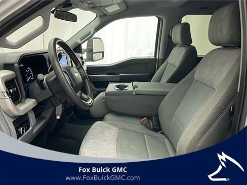 Used 2024 Ford F250 XLT image 5