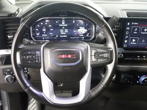 Used 2025 GMC Sierra 1500 SLT AWD/4WD image 30