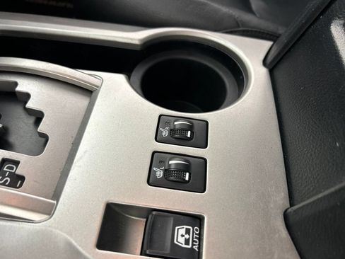 Used 2013 Toyota 4Runner Limited AWD/4WD image 23