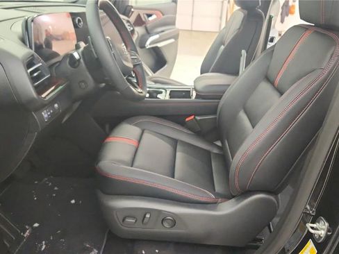New 2026 Chevrolet Traverse RS FWD image 23