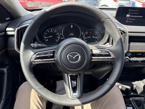 Used 2025 MAZDA CX-50 AWD 2.5 S w/ Premium Plus Pkg image 17