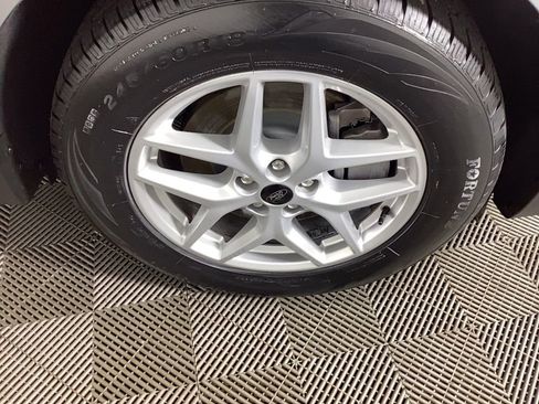 Used 2024 Ford Edge SEL image 6