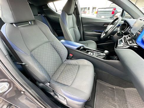 Used 2021 Toyota C-HR image 25