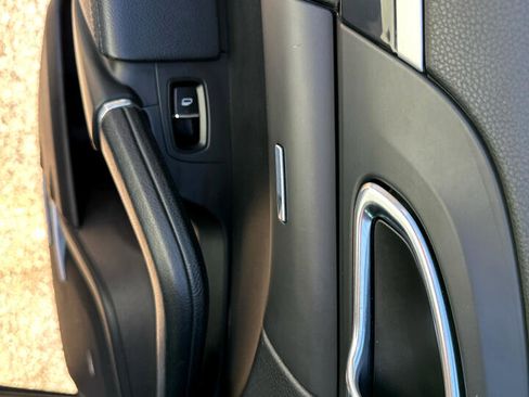 Used 2012 Porsche Cayenne image 30