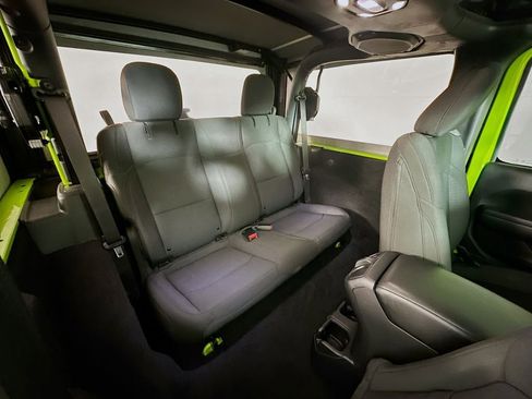 Certified 2021 Jeep Wrangler Sport image 36