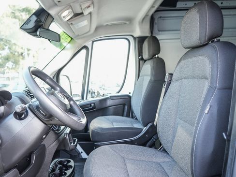 Used 2023 RAM ProMaster 2500 image 16