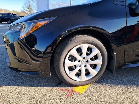 Used 2025 Toyota Corolla LE image 7