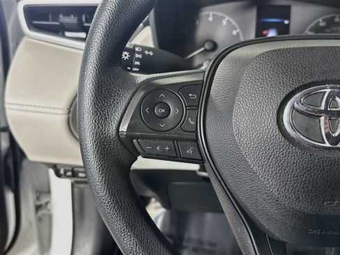 Used 2023 Toyota Corolla Cross L FWD image 14
