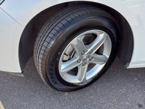 Used 2023 Chevrolet Malibu LT image 8