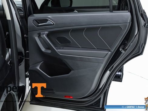 Used 2022 Volkswagen Tiguan SE image 31