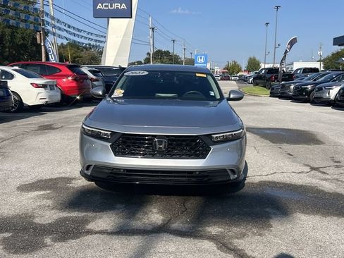Used 2023 Honda Accord EX-L image 9