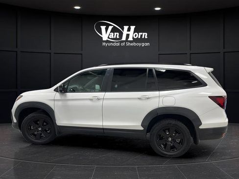 Used 2022 Honda Pilot TrailSport image 4