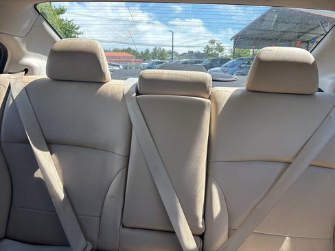Used 2015 Subaru Legacy 3.6R Limited AWD/4WD image 18