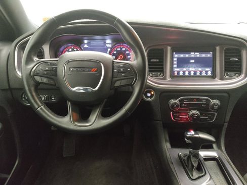 Used 2018 Dodge Charger SXT w/ Blacktop Package RWD image 22