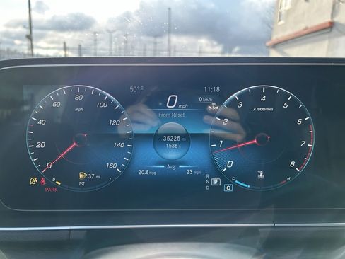 Used 2023 Mercedes-Benz GLE 350 4MATIC w/ Premium Package image 18