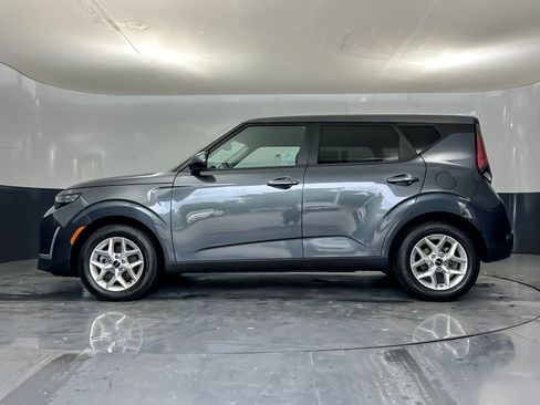 Used 2024 Kia Soul LX w/ Option Group 015 image 6