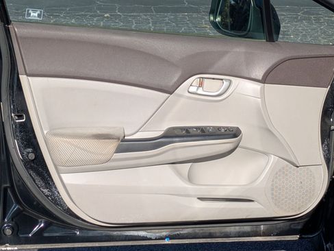 Used 2012 Honda Civic LX image 16