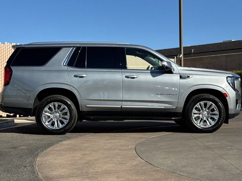 Certified 2024 GMC Yukon Denali AWD/4WD image 3