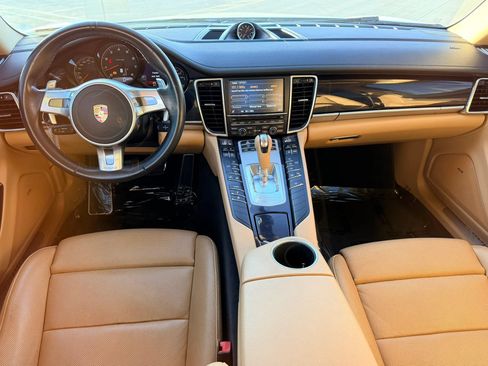 Used 2016 Porsche Panamera image 13