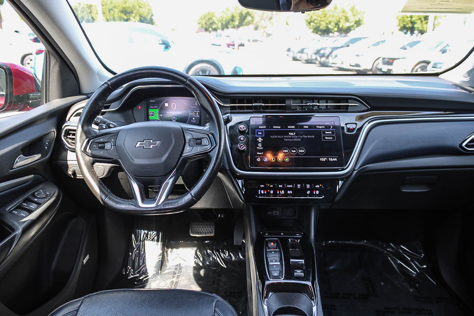 Used 2023 Chevrolet Bolt EUV Premier w/ Sun & Sound Package FWD image 14
