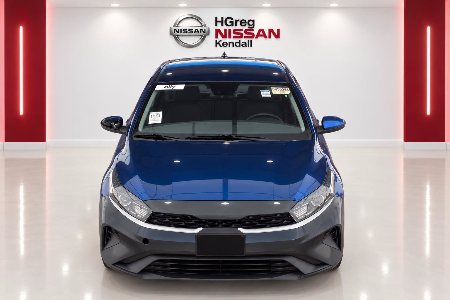 Used 2023 Kia Forte LXS FWD image 5