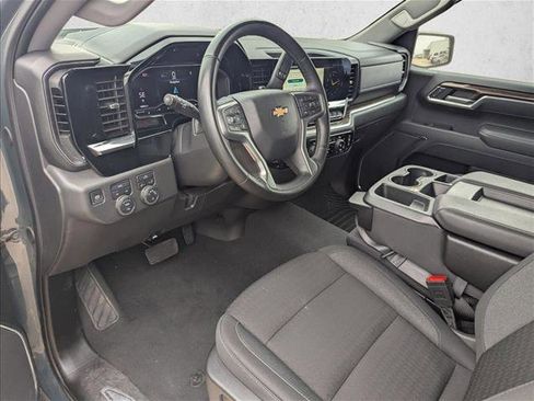 Used 2025 Chevrolet Silverado 1500 LT image 9