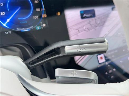 Used 2023 Mercedes-Benz EQS 580 4MATIC SUV image 12