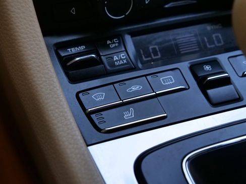 Used 2016 Porsche Boxster image 5