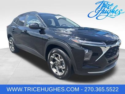 Used 2025 Chevrolet Trax LT